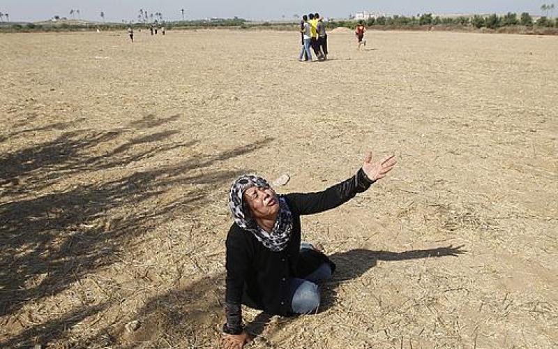 صور.. 3 شهداء في قصف مدفعي شمال القطاع