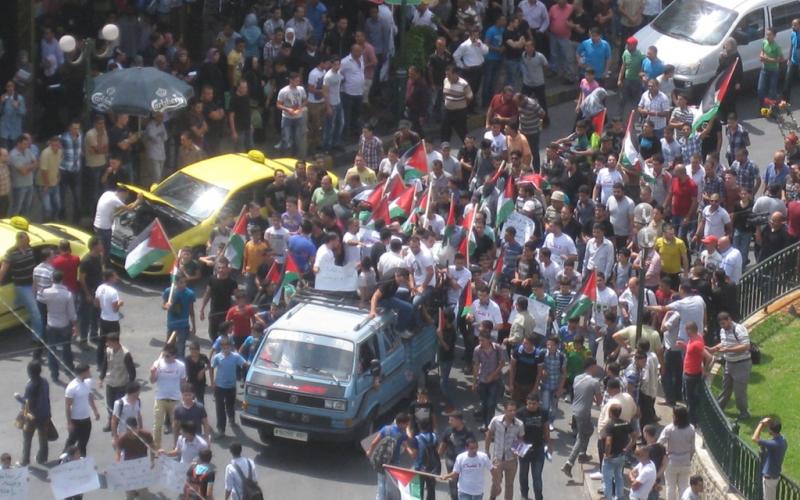 بالصور..من جديد..رام الله ونابلس "ارحل يا فياض"