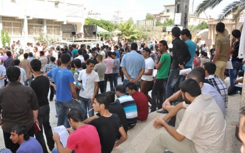 صور: طلبة الأزهر يحتجون ضد رفع الرسوم