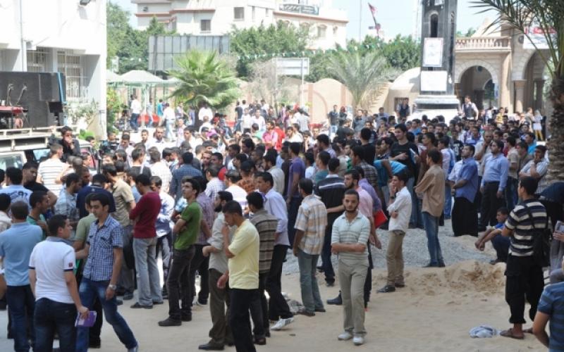 صور: طلبة الأزهر يحتجون ضد رفع الرسوم