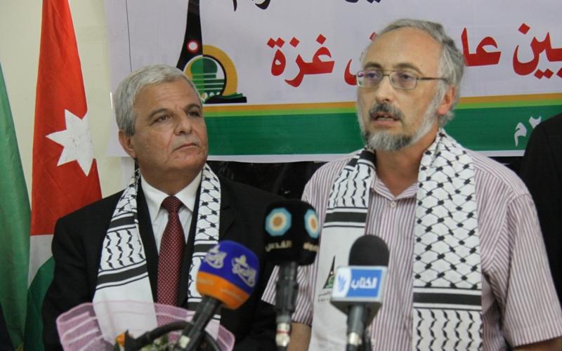 بالصور.. وفد تضامني من الفلكيين يصلون غزة‎