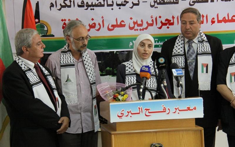 بالصور.. وفد تضامني من الفلكيين يصلون غزة‎