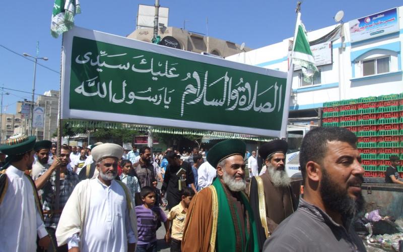 صور..مسيرات غضب نصرة للنبي بالوسطى