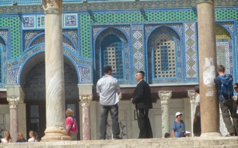 صور..مغتصبون يؤدون شعائر تلمودية بالأقصى