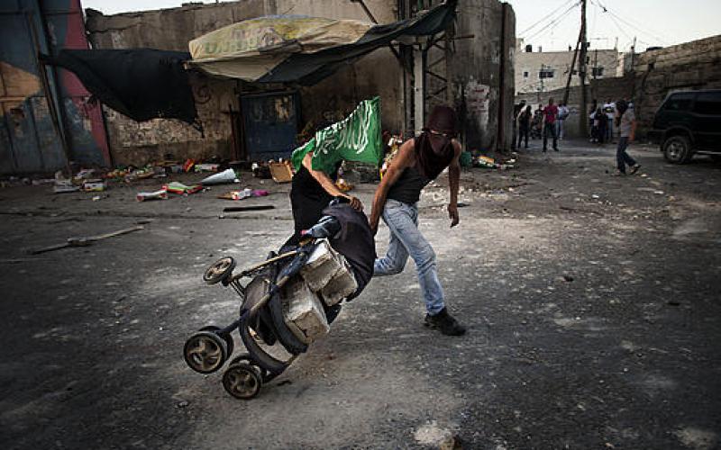مواجهات وإصابات في مسيرة لنصرة النبي بالقدس