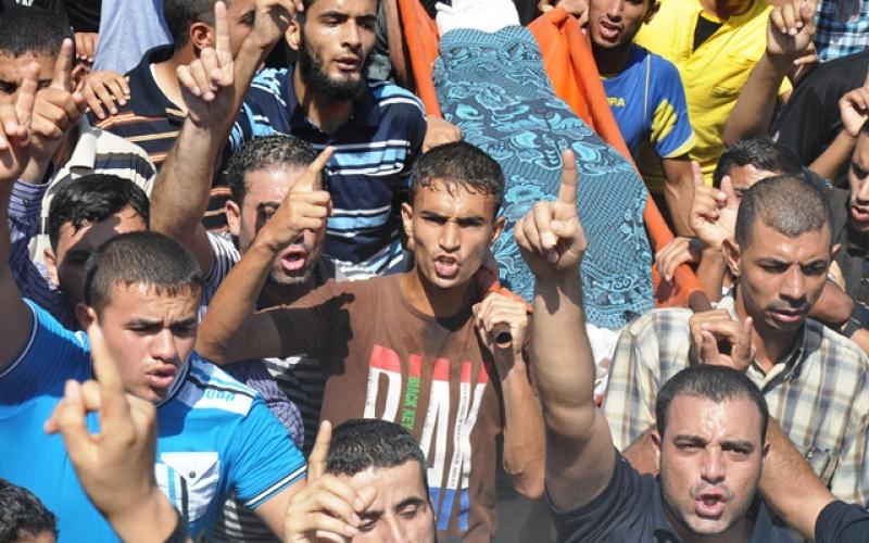 صور.. تشييع شهيدين ارتقيا أمس برفح