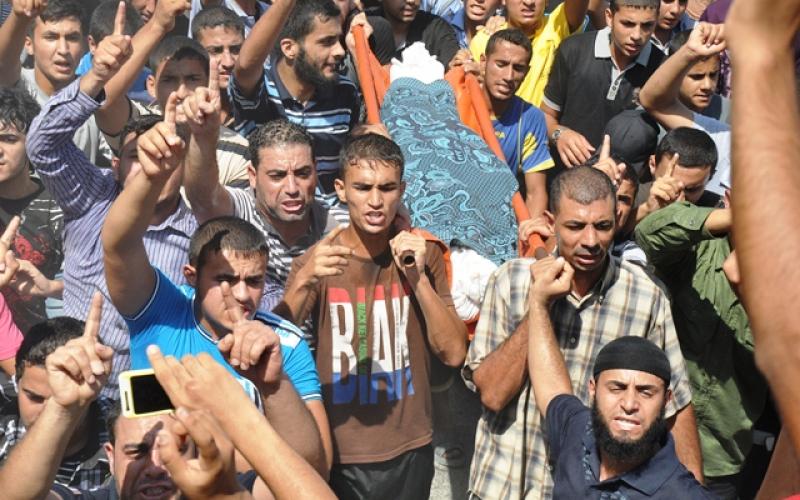 صور.. تشييع شهيدين ارتقيا أمس برفح