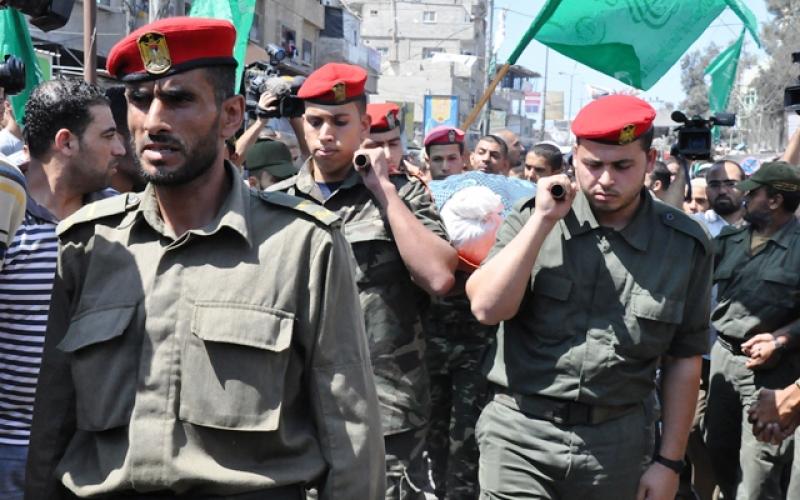 صور.. تشييع شهيدين ارتقيا أمس برفح