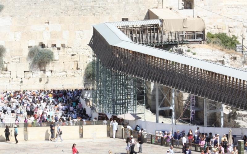 بالصور.. تحويل مسجد لكنيس قرب الأقصى
