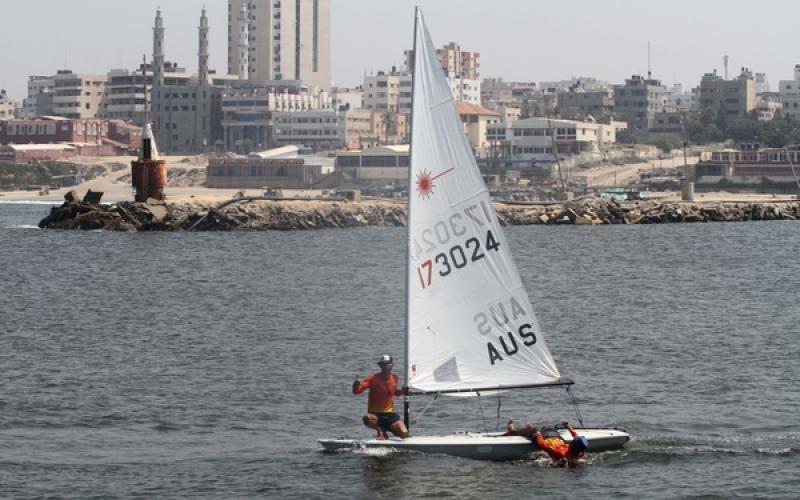 صور: ركوب المراكب الشراعية بغزة