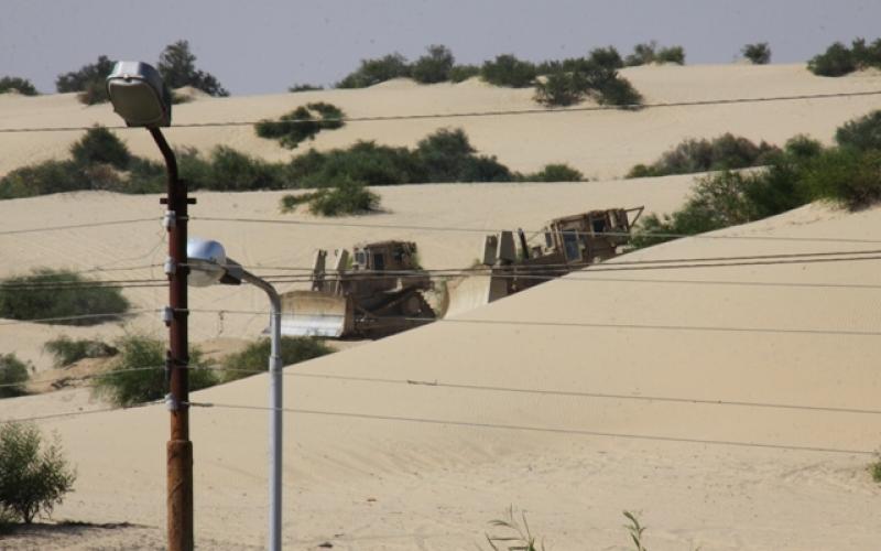 صور: عمليات التجريف على الحدود مع مصر