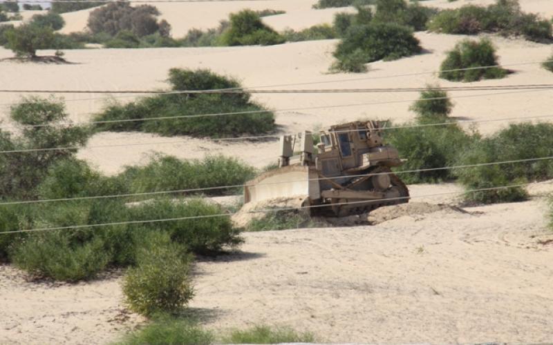 صور: عمليات التجريف على الحدود مع مصر