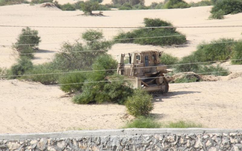 صور: عمليات التجريف على الحدود مع مصر