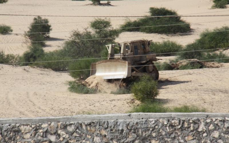 صور: عمليات التجريف على الحدود مع مصر