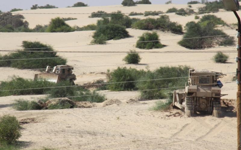 صور: عمليات التجريف على الحدود مع مصر