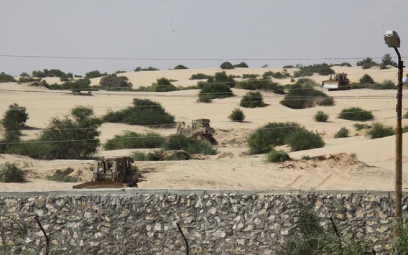 صور: عمليات التجريف على الحدود مع مصر