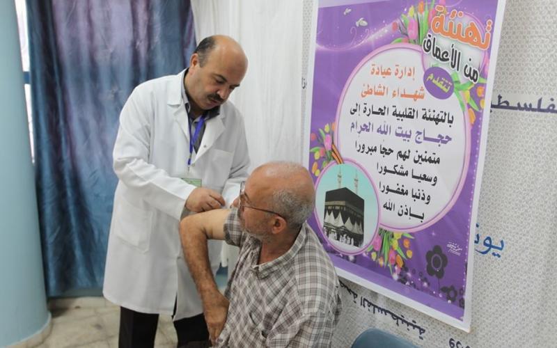 صور: بدء تطعيم حجاج بيت الله الحرام في غزة