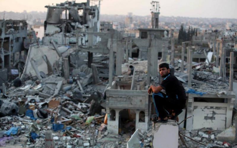 صور: الدمار يختصر حكاية المواطنين بغزة