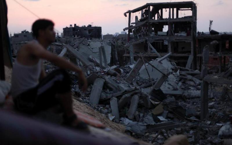 صور: الدمار يختصر حكاية المواطنين بغزة