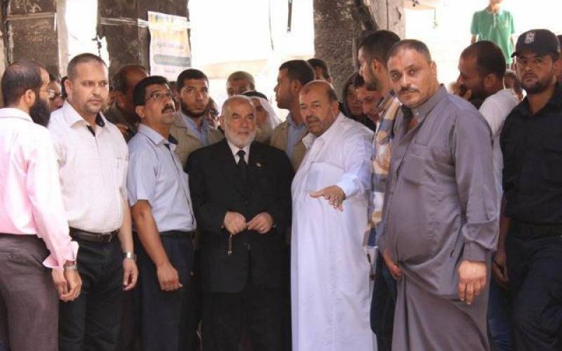 بالصور: زيارة "بحر" لعوائل الشهداء برفح