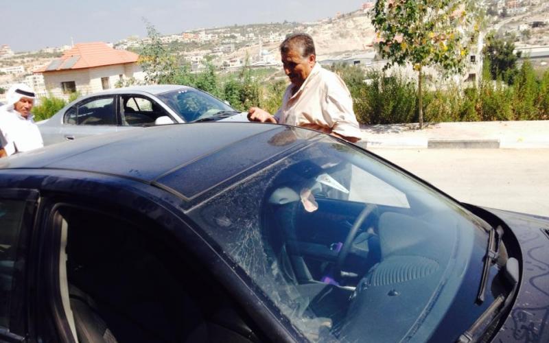 صور: خريشة يتفقد سيارته بعد محاولة اغتياله