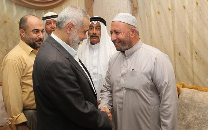 صور: هنية يؤدي واجب العزاء لعائلة "الريفي"