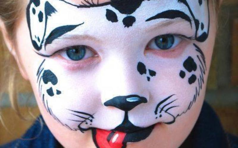 صور: وجوه أطفال تتحول لشخصيات كرتونية