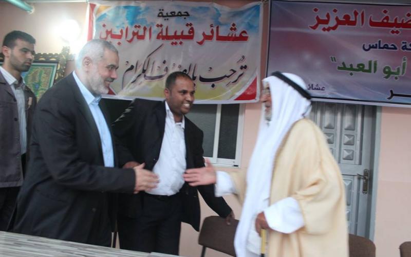 صور: زيارة وفد حماس برئاسة هنية لعوائل شهداء رفح