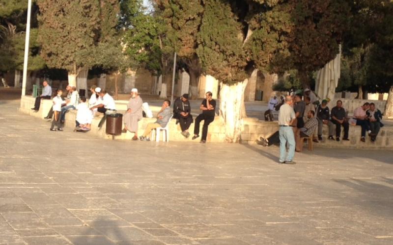 بالصور: إصابات بتصدي المرابطين لاقتحام جديد للأقصى