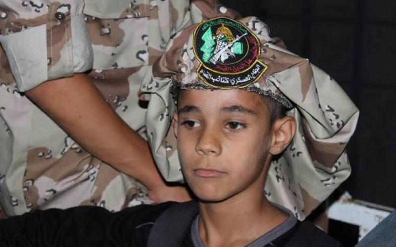 صور: مسيرة وفاء لدماء الشهداء في خليل الرحمن