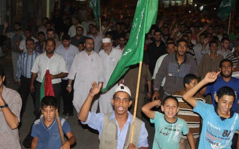 صور: مسيرة وفاء لدماء الشهداء في خليل الرحمن