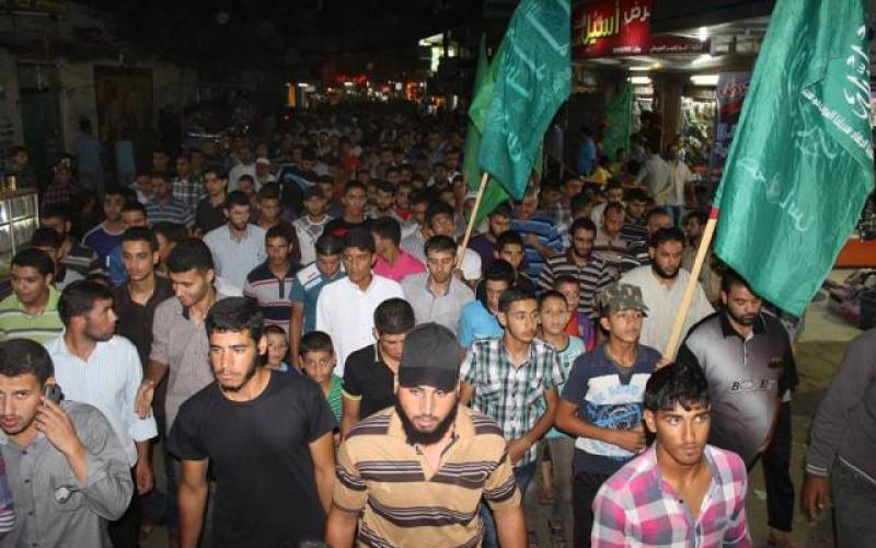 صور: مسيرة وفاء لدماء الشهداء في خليل الرحمن