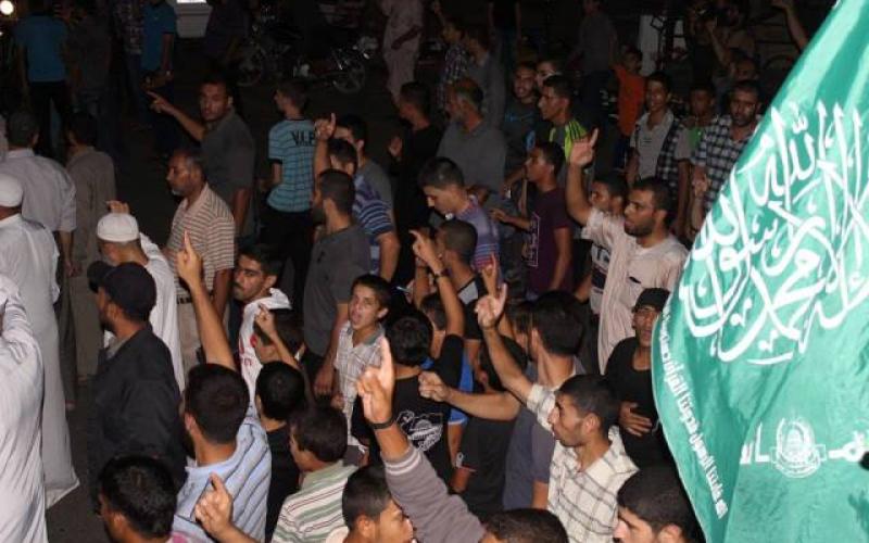 صور: مسيرة وفاء لدماء الشهداء في خليل الرحمن