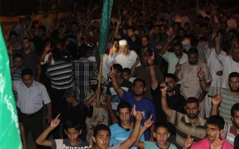 صور: مسيرة وفاء لدماء الشهداء في خليل الرحمن