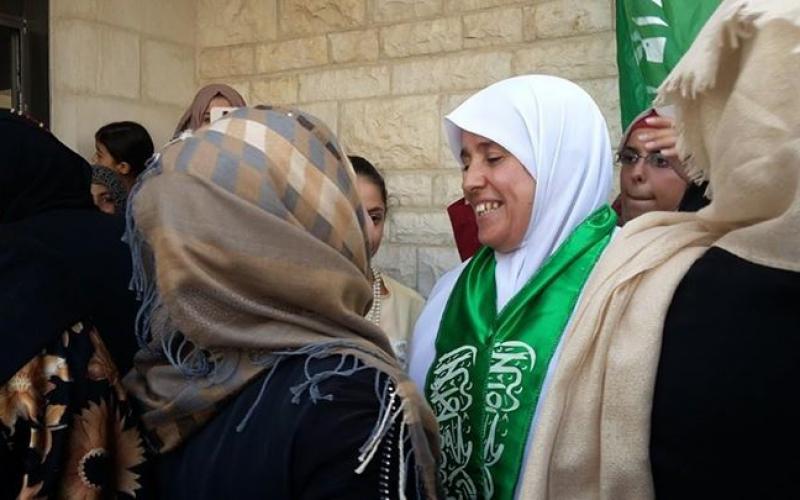 صور: اسقبال المحررة ريم حمارشة (40 عاماً)