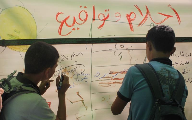 صور: أطفال يجسدون صدمة الحرب في خانيونس