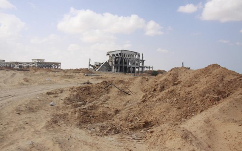 تقرير مصور: المطار .. معلم السيادة وحلم الاستقلال