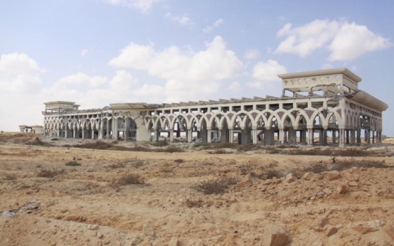 تقرير مصور: المطار .. معلم السيادة وحلم الاستقلال