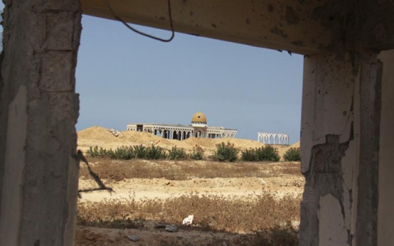 تقرير مصور: المطار .. معلم السيادة وحلم الاستقلال