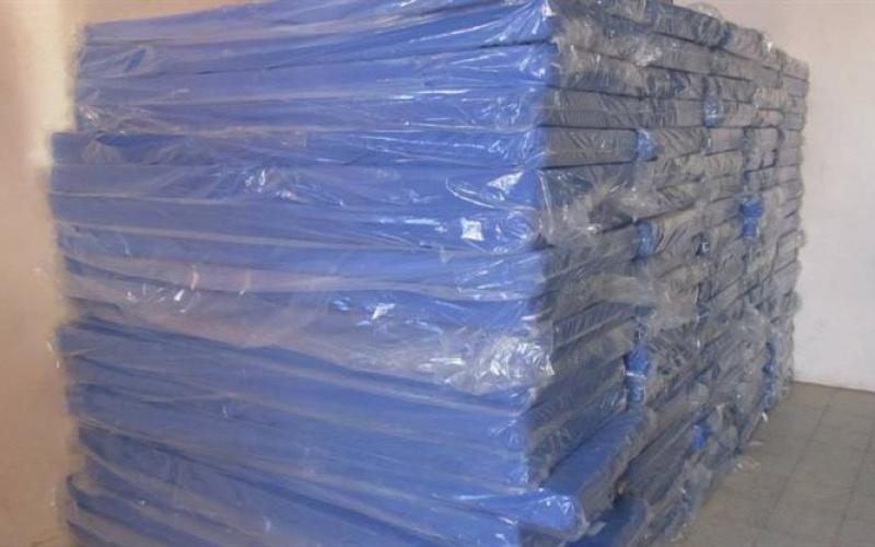 صور: الشرطة توزع مساعدات لمتضرري العدوان