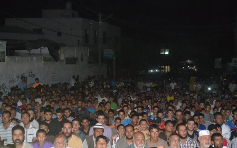 صور: عرض مرئي لشهداء القسام في دير البلح