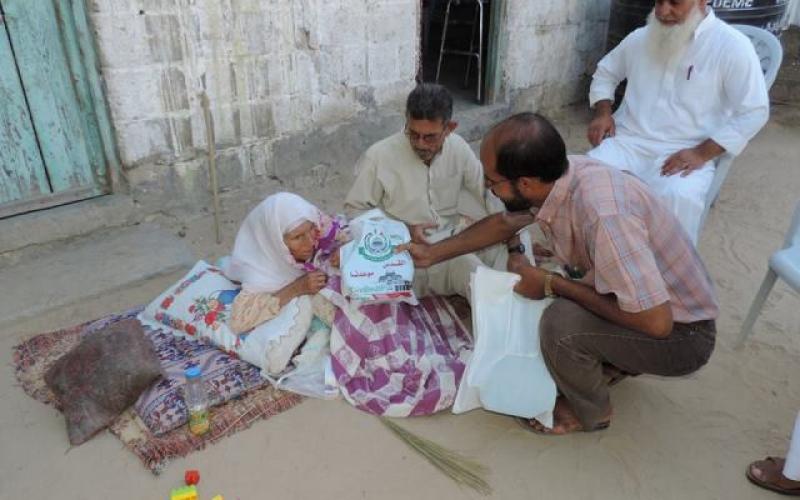 صور: حماس تبدأ حملة "بورك صمودكم والقدس موعدنا"