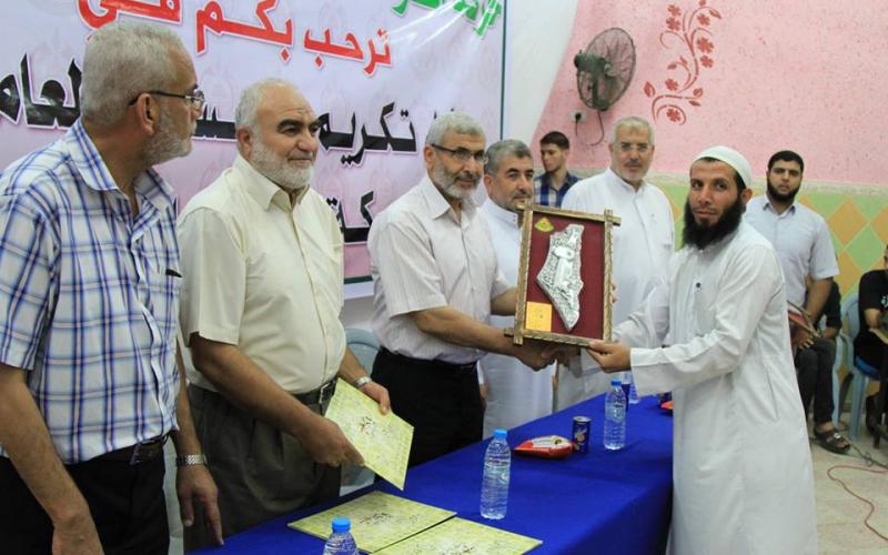 صور: حماس رفح تكرم المؤسسات العاملة خلال الحرب