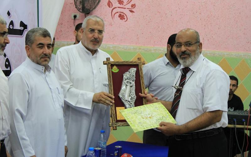 صور: حماس رفح تكرم المؤسسات العاملة خلال الحرب