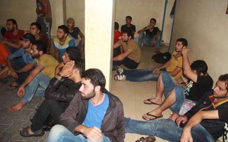 بالصور: الطفل مؤمن..غرته سيارة في السويد فرحل مقيداً بالحديد