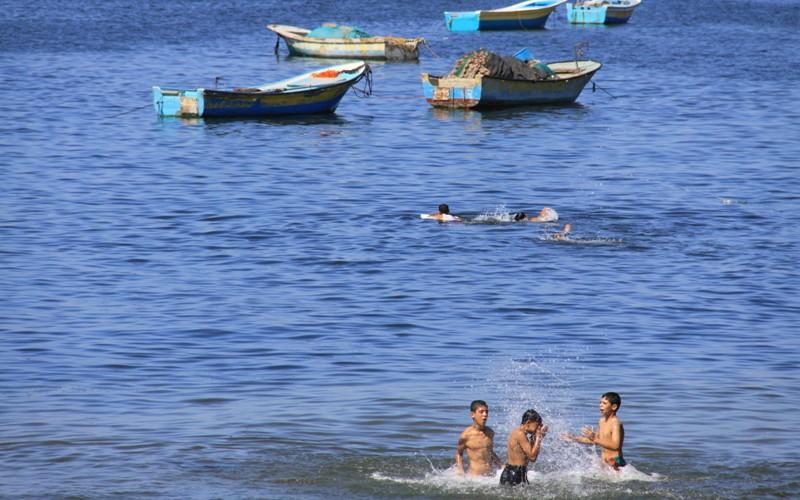 صور منوعة من ميناء غزة