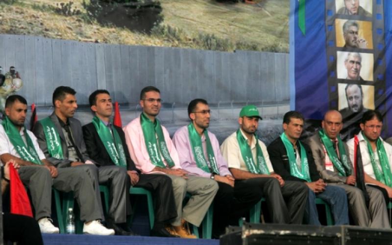 بالصور.. مهرجانات بالقطاع احتفاءً بالمحررين