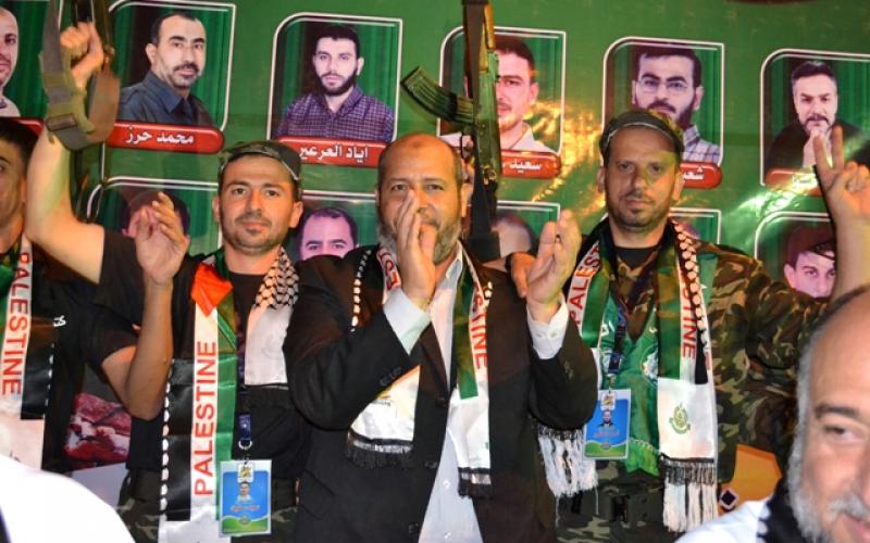 بالصور..حماس تكرم المحررين شرق غزة