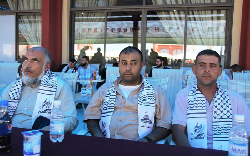 صور.. حماس تقيم حفل غداء للمحررين في غزة