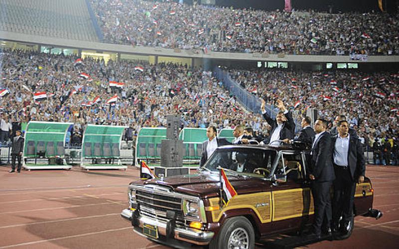 صور.. مرسي يلقي خطاب أكتوبر وسط الآلاف